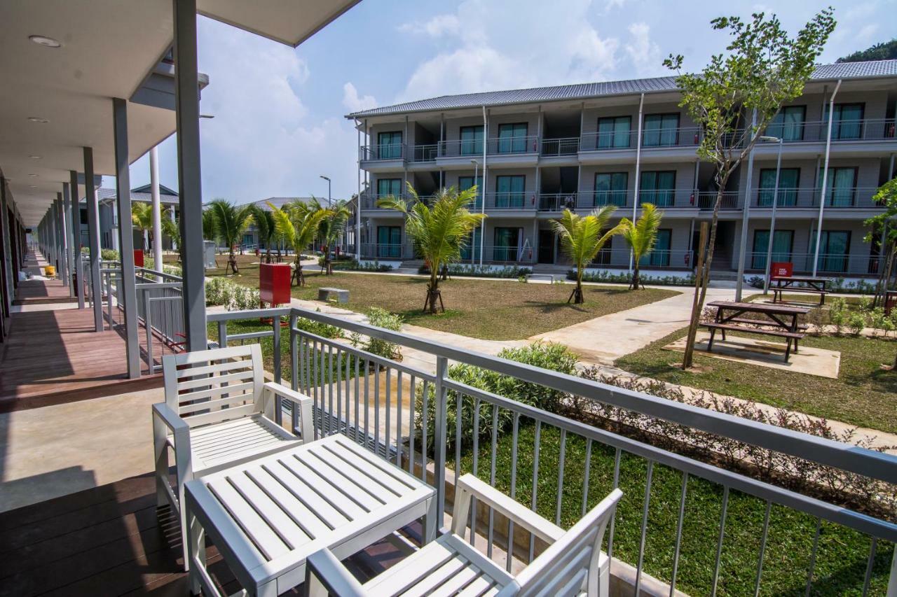 Royale Chulan Cherating Chalet Exterior photo