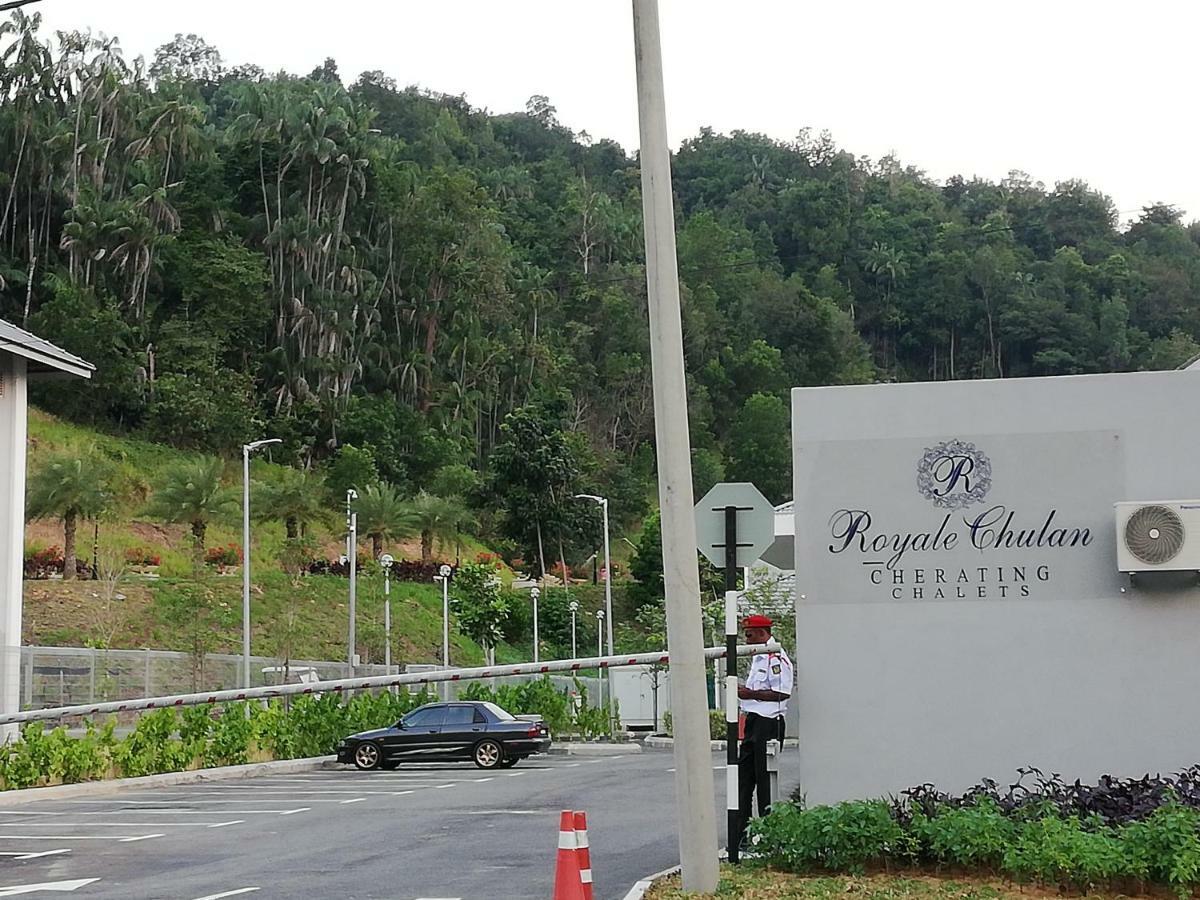 Royale Chulan Cherating Chalet Exterior photo