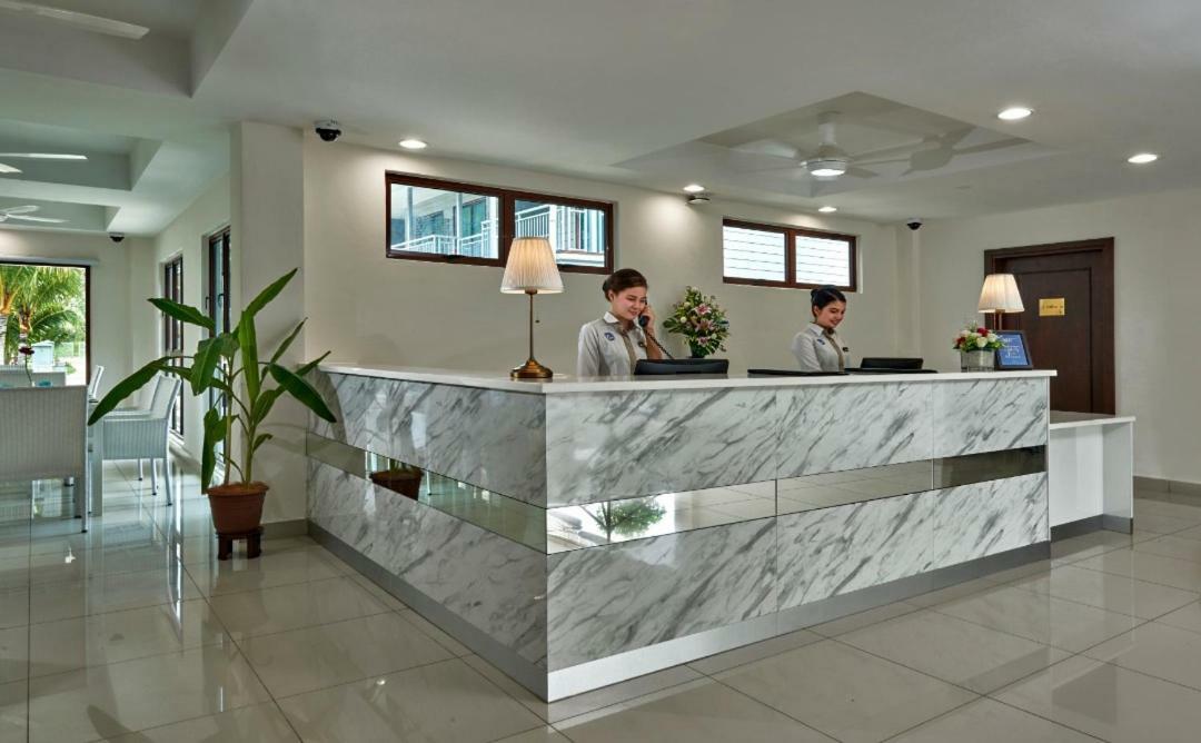 Royale Chulan Cherating Chalet Exterior photo